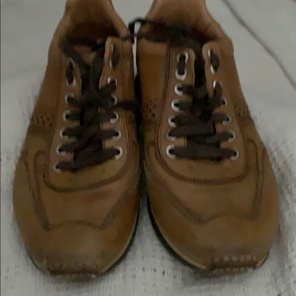 Magnanni leather shoes